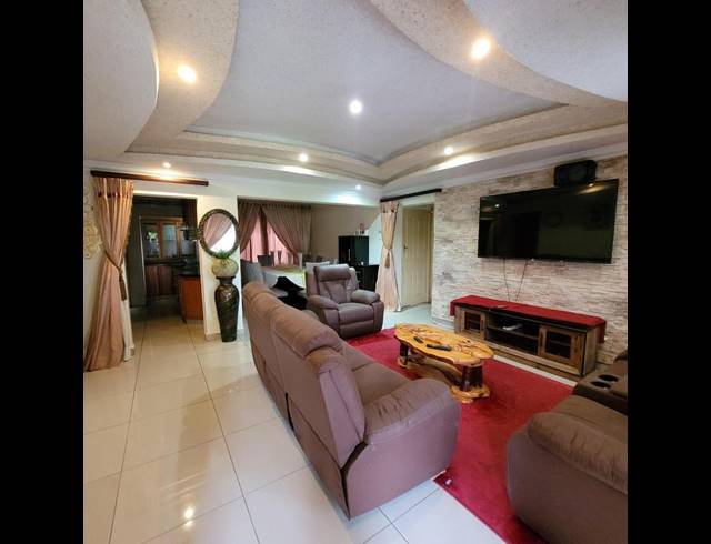 6 BEDROOM PROPERTY TO RENT IN UMLAZI